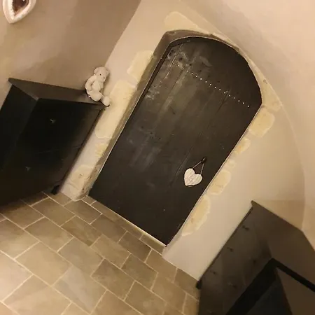 Uzes Cote Village - D'hotes 住宿加早餐酒店 *