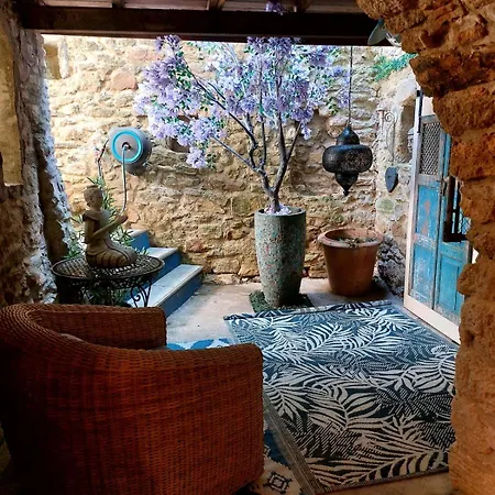Uzes Cote Village - D'hotes