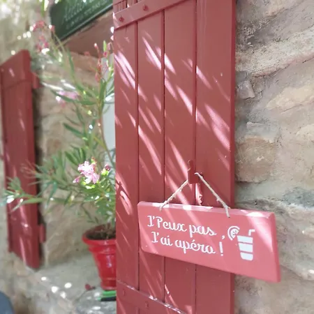 Uzes Cote Village - D'hotes * Fontareches