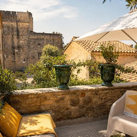 Uzes Cote Village - D'hotes *